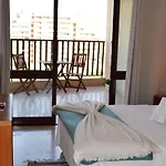 Clube Mar Flats